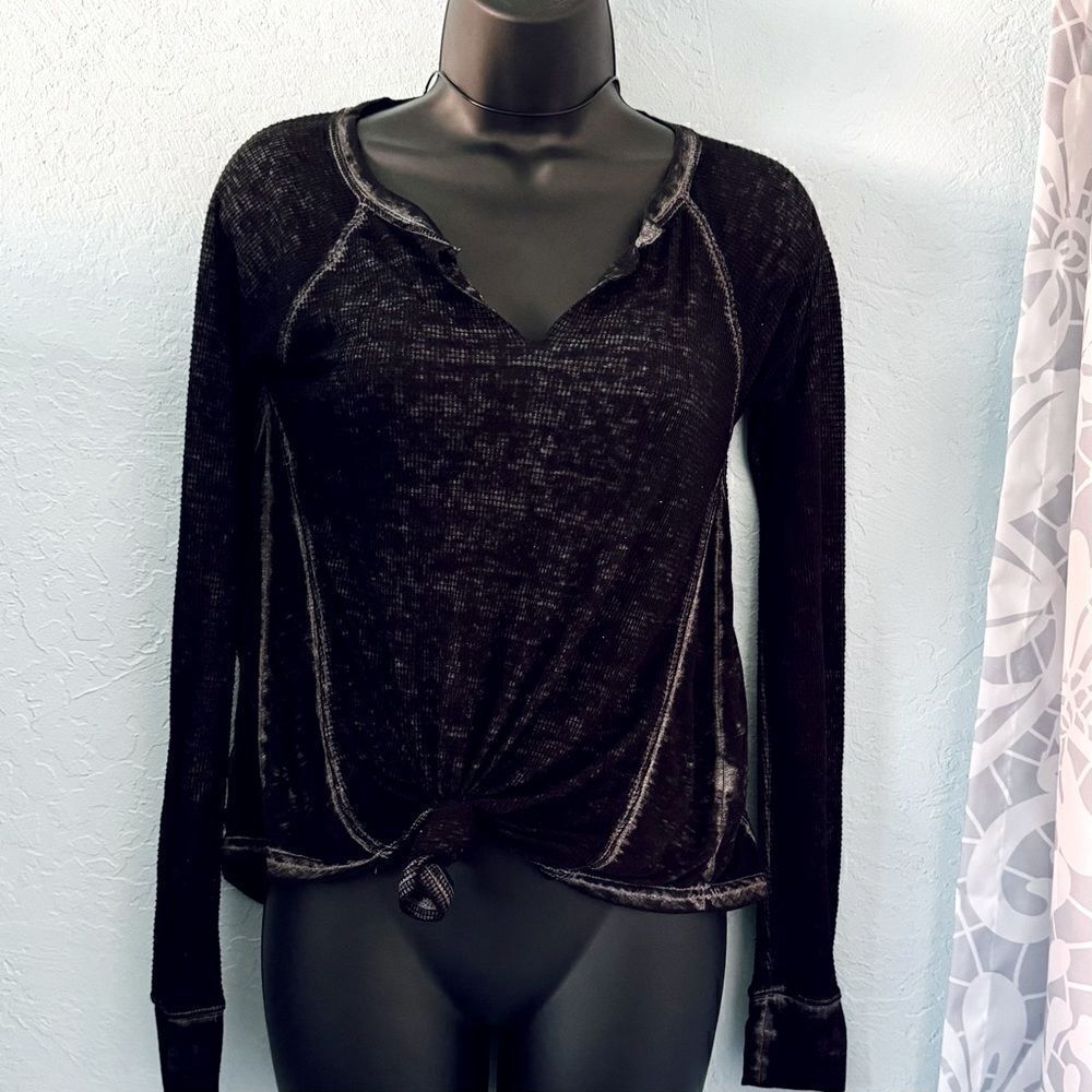 Mossimo Supply Co Black Acid Wash Waffle Knit Long Sleeve Shirt Size XS